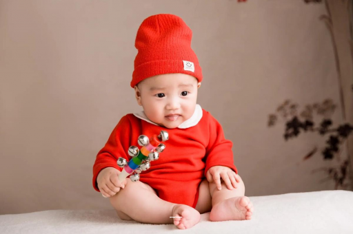 泰安六个月宝宝总是摇头 泰安六个月宝宝总是摇头