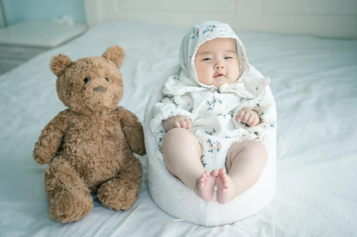 泰安宝宝吐奶是什么原因 泰安宝宝吐奶是什么原因